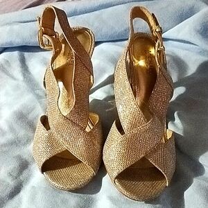 Michael Michael Kors Size 6 M lightly Used